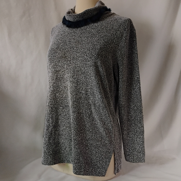 Women's Vintage Black & White Marled Knit Sweater with Blue Fur Cowl Neck Winter - Picture 10 of 16